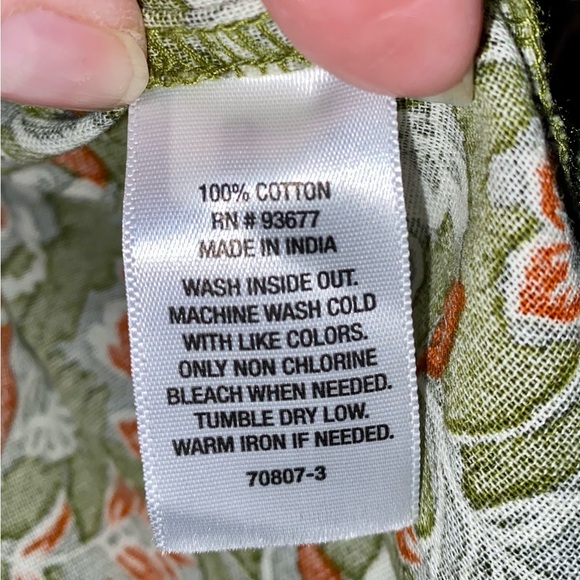 SALE-a.n.a Estie Floral Green V-Neck Blouse - Picture 8 of 11